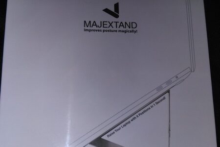 MAJEXTANDの感想【MacBook系統のノートPC用折りたたみスタンド】